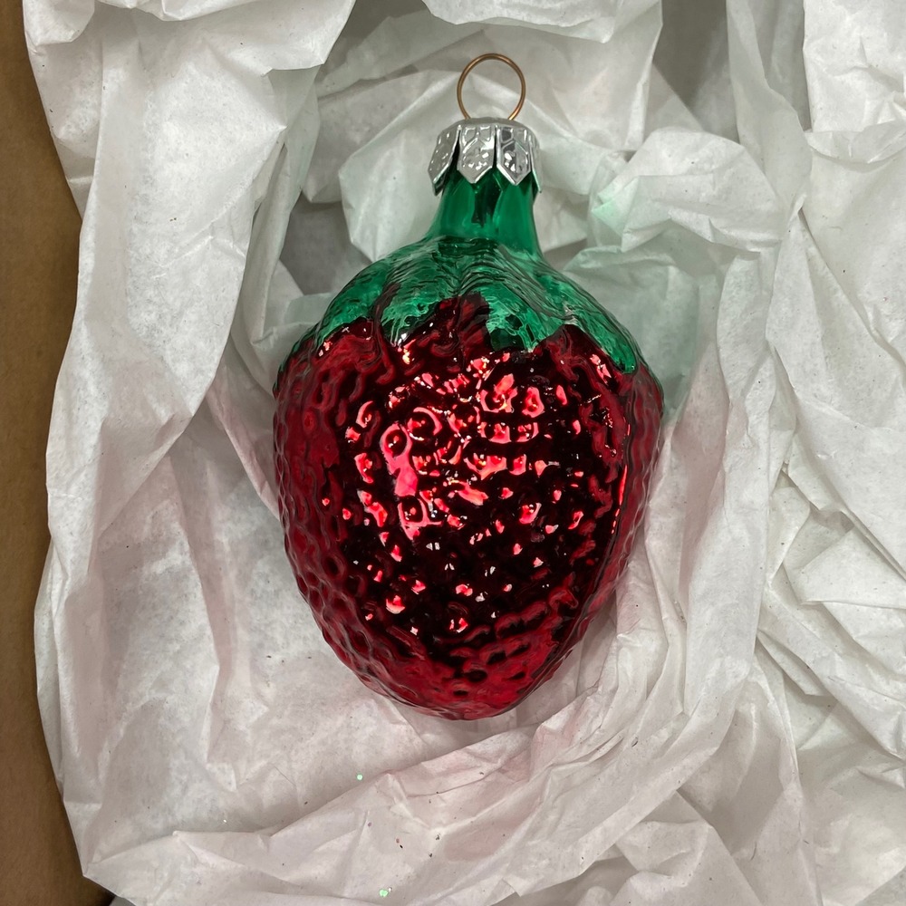Vintage Strawberry Christmas Ornament‎ Red Green Glass Holiday Tree Decoration